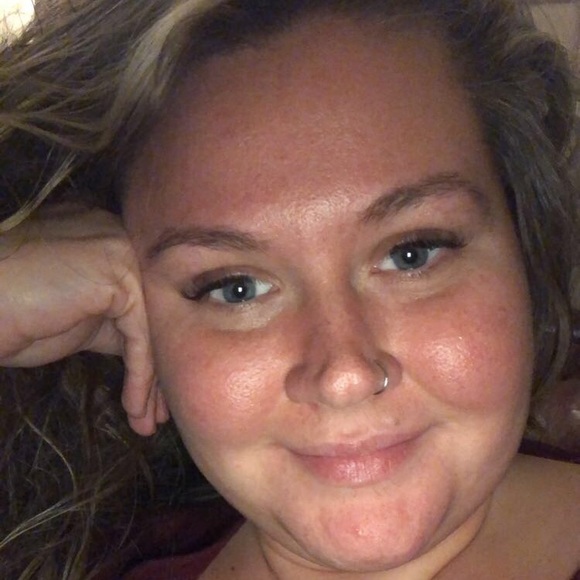 Meet your Posher, Catherine - Picture 1 of 1